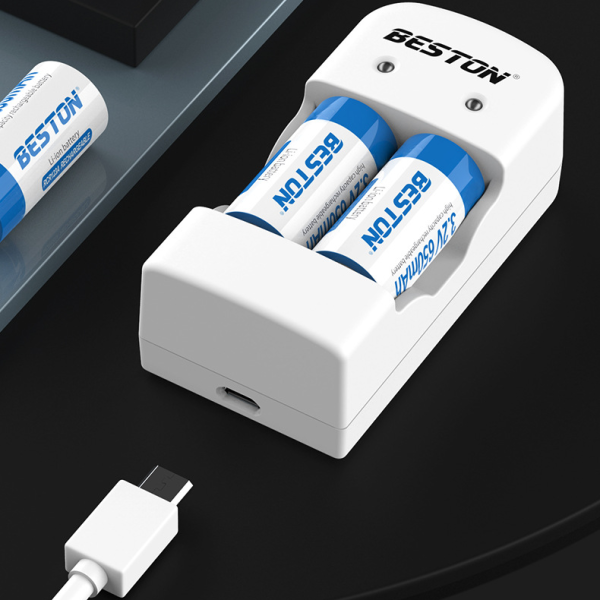 Bộ Sạc Beston CD643 kèm 02 viên pin RCR123A 650mAh